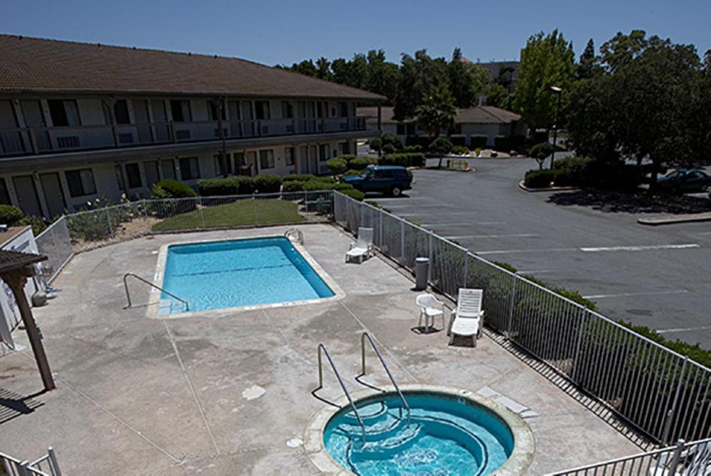 Ez 8 Motel Newark Exterior foto