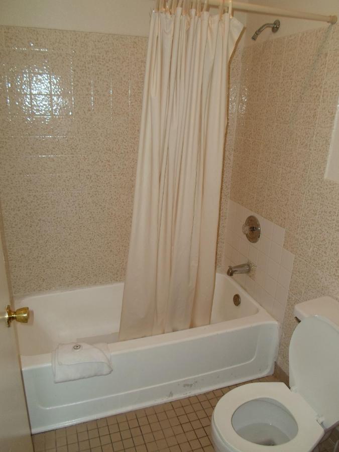 Ez 8 Motel Newark Quarto foto